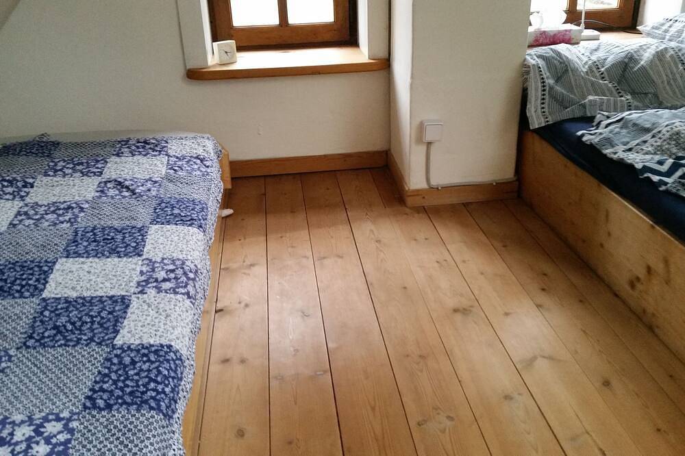 Lüneburg: Idyllic, bright garden house in the center of a historic half-timbered town in Lüneburg, Nordheide