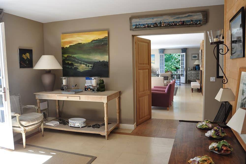 Typical basque house on 65.000 sq ft Outstanding view Heated pool Climatisation in Ascain, Bayonne region
