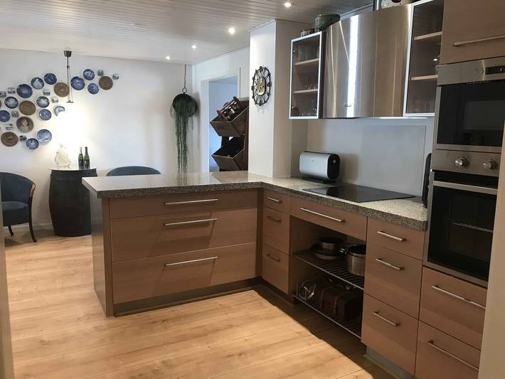 Ferienhaus für 6 Personen, mit Seeblick und Terrasse sowie Garten in Hvalpsund