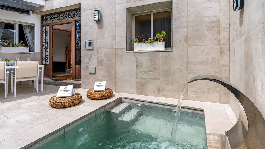 Chalet para 8 personas, con balcón/terraza y piscina en Vega de Granada - 2