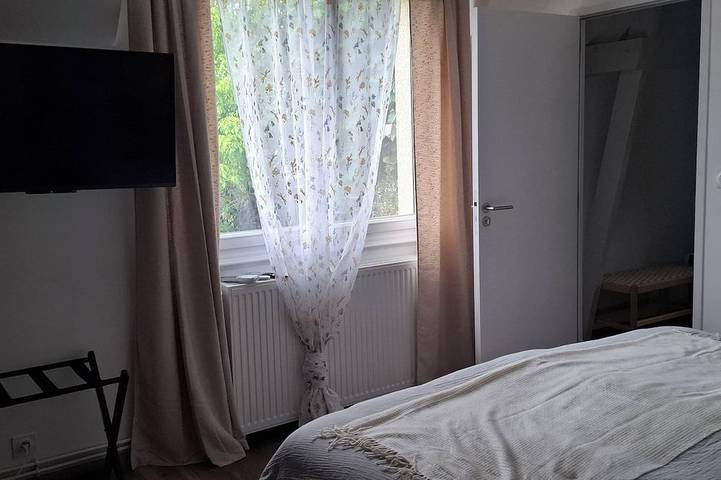 Chambre d’hôte pour 2 personnes à Le Val-Saint-Père - 4