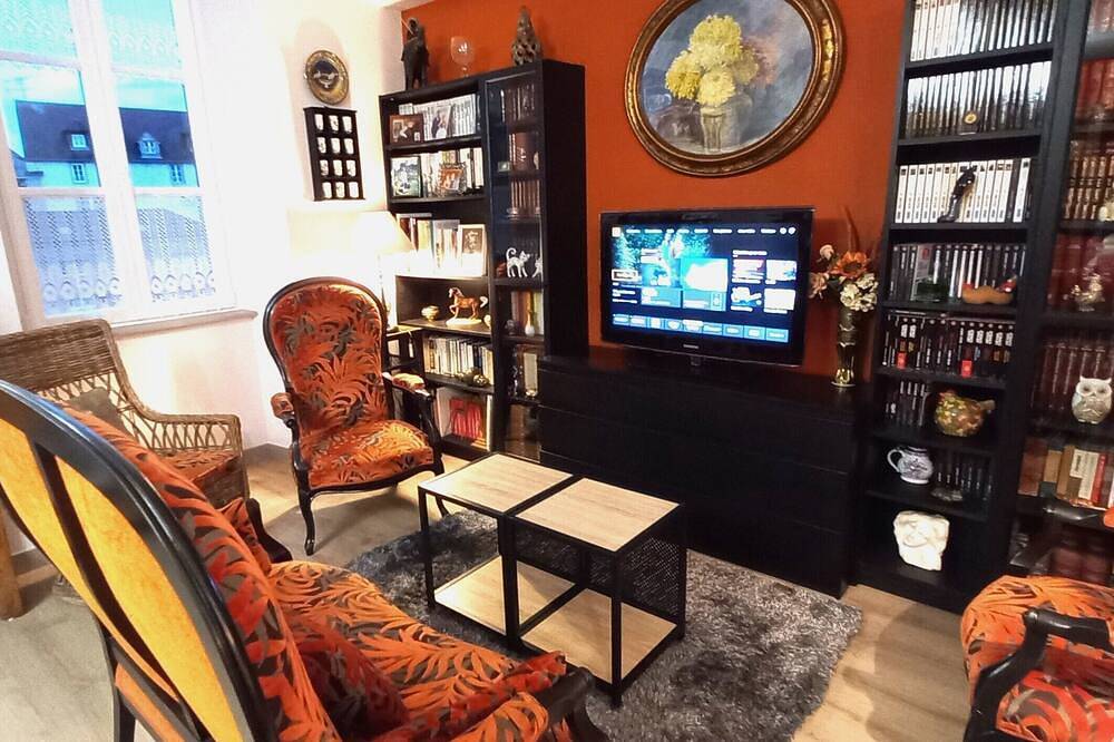 Entire apartment, Charming apartment in the heart of the Cité in Langres, Haute-Marne