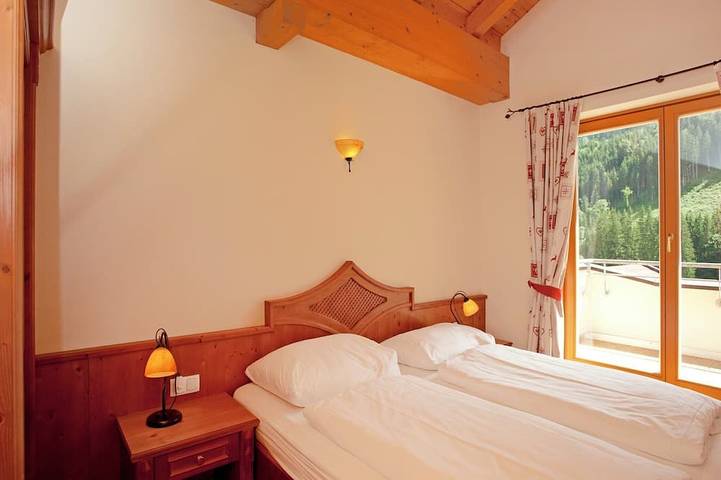 Chalet für 8 Personen, mit Balkon in Hinterglemm - 2