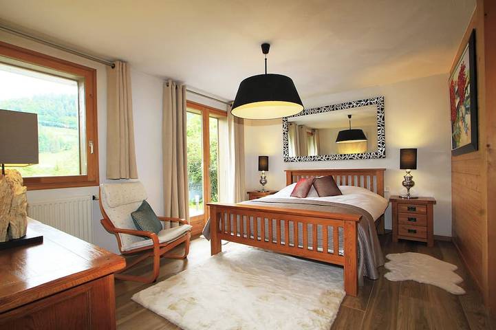 Gîte pour 10 personnes, avec jacuzzi ainsi que sauna et jardin à Seytroux - 2