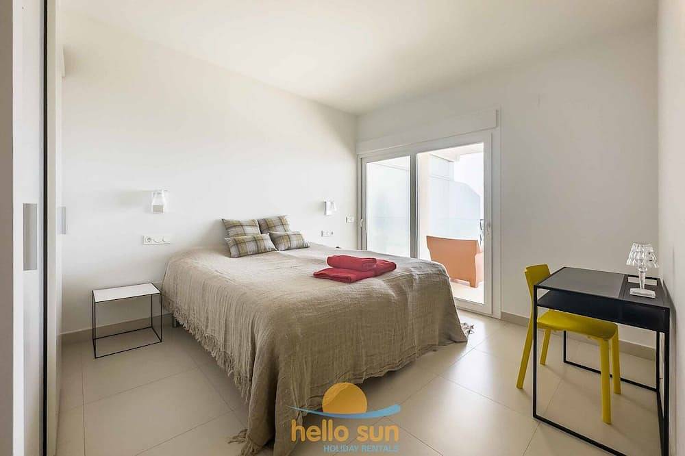 Entire apartment, Exclusive Apartment in the Prestigious Reserva del Higueron, Benalmadena in La Capellania, Benalmádena