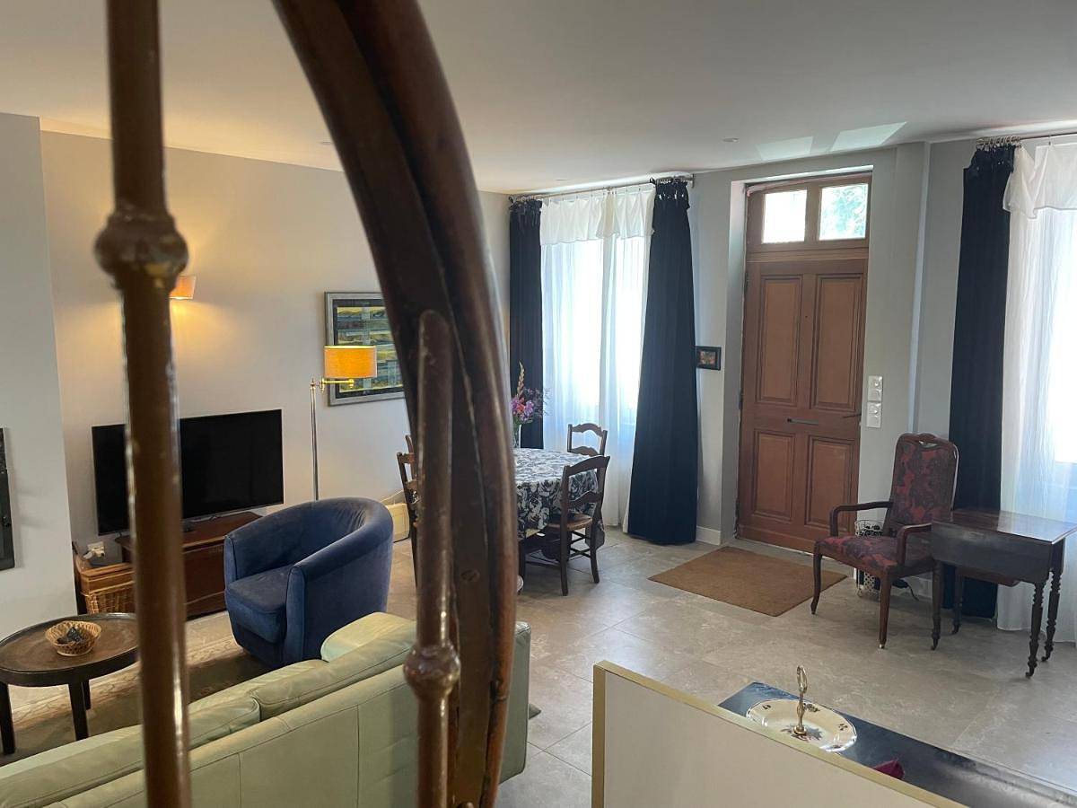 Maison Thalie Chambres d'hôtes 2 chambres doubles 2 Sdb in La Rochelle, Région de La Rochelle