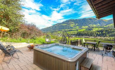 Chalet für 8 Personen, mit Whirlpool und Garten in Kitzbühel