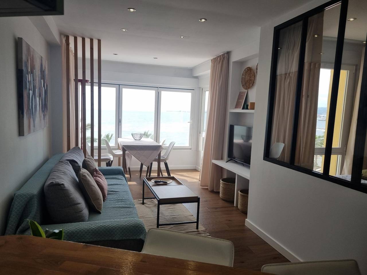 Ganze Ferienwohnung, Meerblick zum Träumen in Algarrobo Costa, Algarrobo