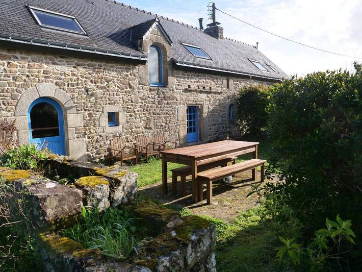 Location de vacances pour 2 personnes, avec terrasse et jardin à Brech - 4