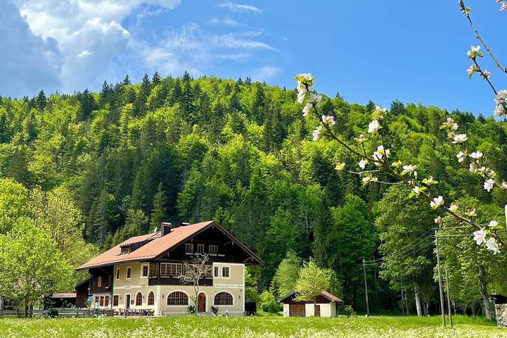 Ferienwohnung für 2 Personen, mit Balkon und Garten in Bayrischzell