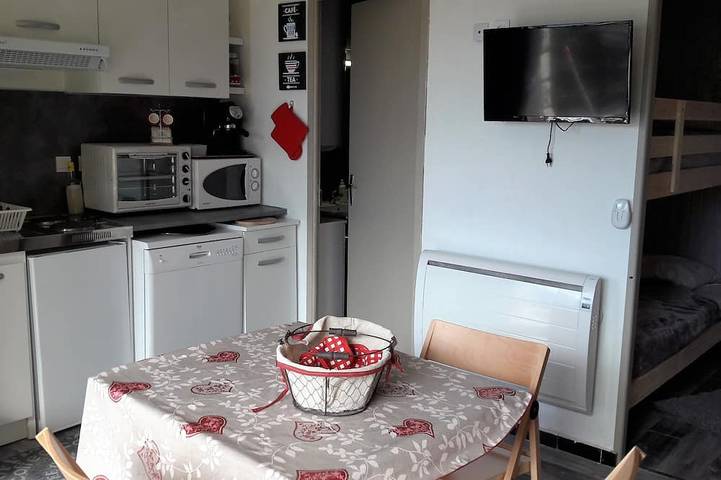 Gîte pour 4 personnes, avec Terrasse et Piscine dans Office De Tourisme D Orcieres