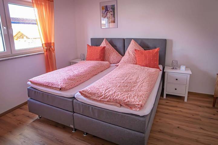 Ferienwohnung für 4 Personen, mit Garten in Burtenbach - 2