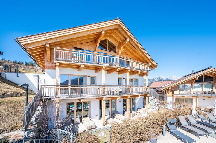 Hütte für 6 Personen, mit Sauna und Balkon sowie Whirlpool in Seefeld in Tirol
