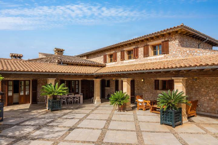 Ferienvilla Ribot mit Bergblick, Pool, Wi-Fi, Garten & Terrasse in Capdepera, Mallorca Osten