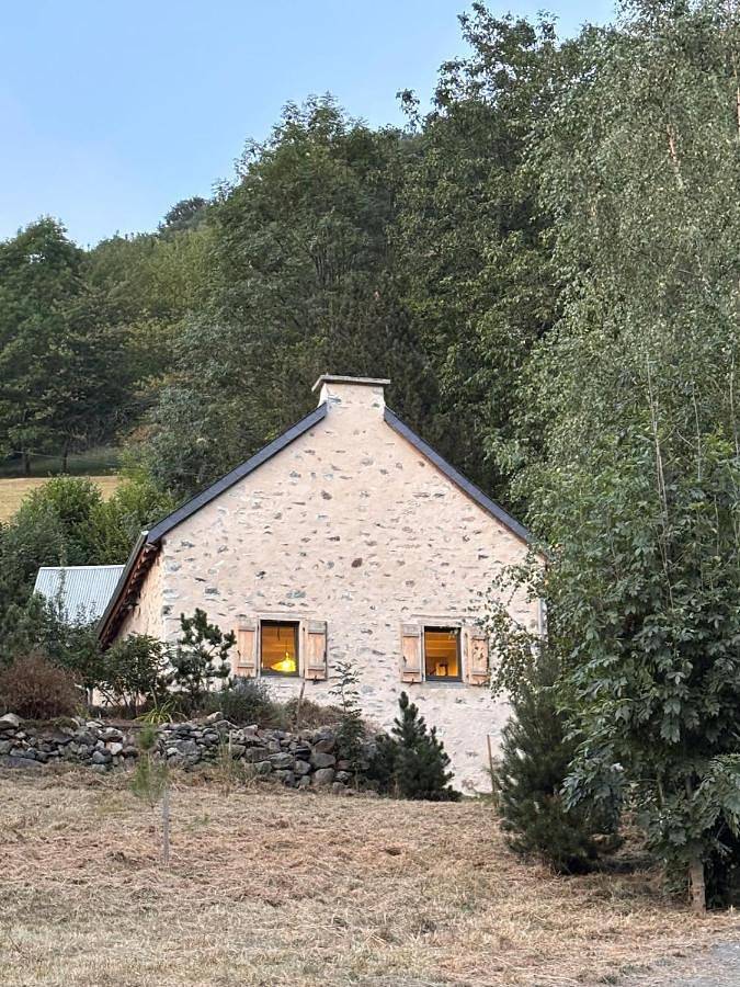 Location de vacances pour 8 personnes, avec vue et jardin dans Moulins de Gèdre-Dessus
