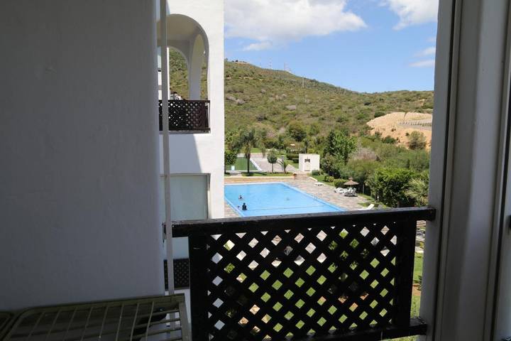 Appartement de vacances pour 11 personnes, avec vue ainsi que jardin et piscine, animaux acceptés