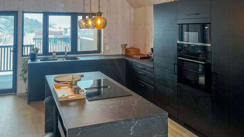 Haus am Wasser mit Panoramablick in Nordskot in Steigen