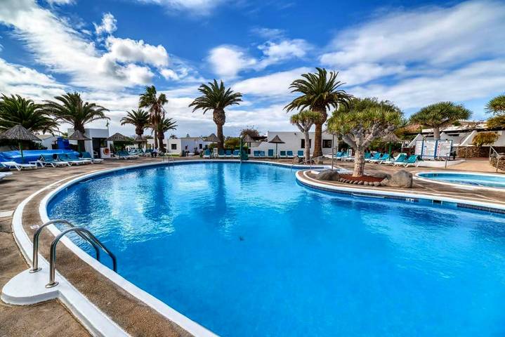 Apartahotel para 3 personas, con Terraza y Piscina en Canarias