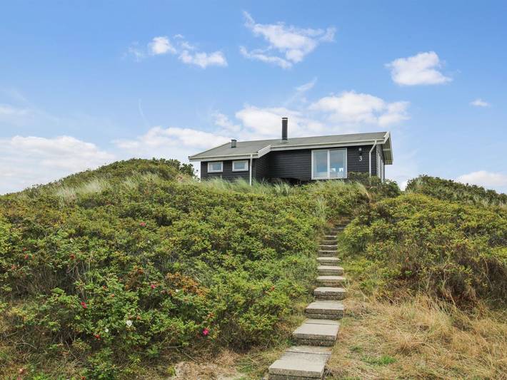 "Ami" - 200m from the sea