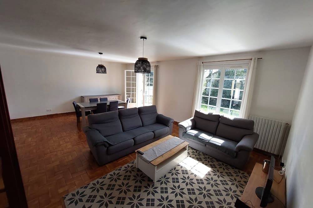 Spacious house for large family or group - Near Villejuif Metro in Villejuif, Val-de-Marne