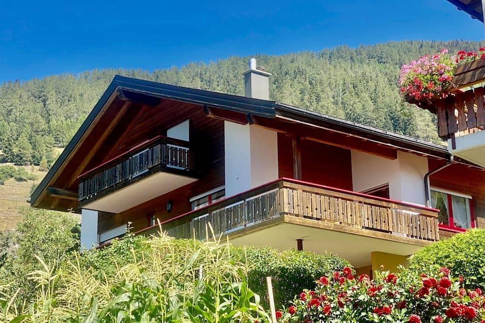 Ganze Wohnung, Chalet Kristall # 6-bed apartment, Dusche, Wc 6-bed apartment, Dusche, Wc in Albinen, Leukerbad & Umgebung