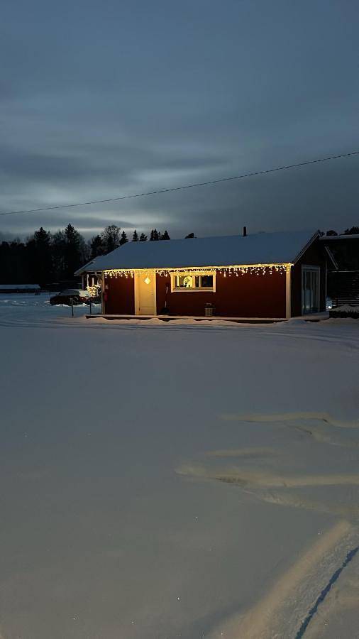 Villa för 4 Personer, med trädgård i Rättvik