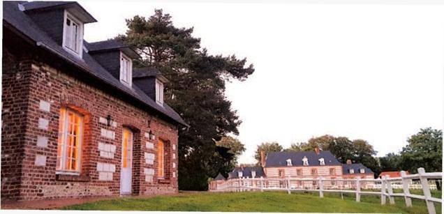 Location de vacances pour 7 personnes, avec jardin ainsi que terrasse et vue dans Intraville