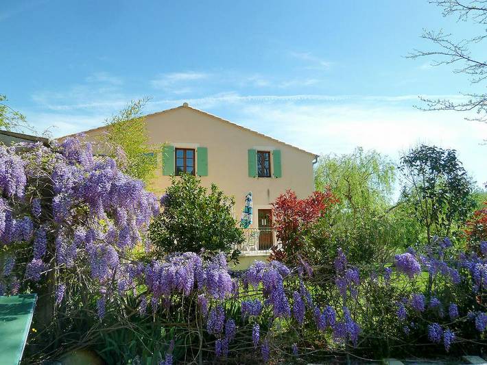 Gîte pour 10 personnes, avec piscine ainsi que jardin et terrasse, animaux acceptés - 1