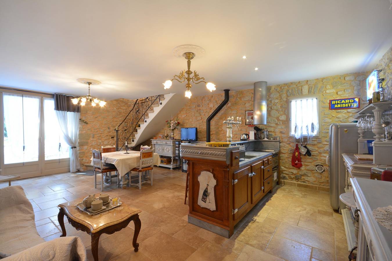 Haus Le Thor mit Gemeinschaftspool in Le Thor, Vaucluse