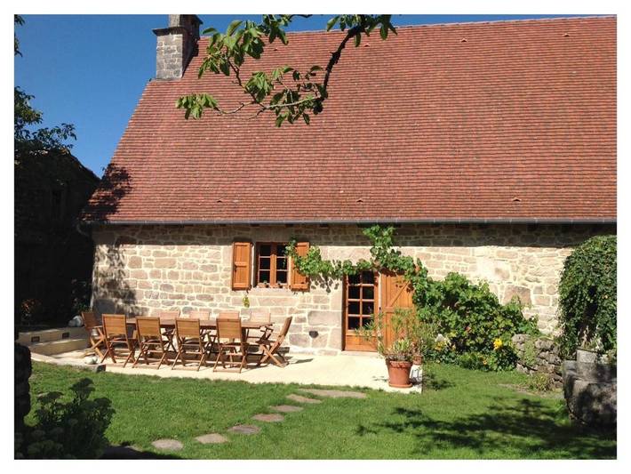 Location de vacances pour 2 personnes, avec jardin et vue dans Sousceyrac-en-Quercy - 2