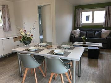 Gîte pour 4 personnes, avec terrasse à Lhommaizé
