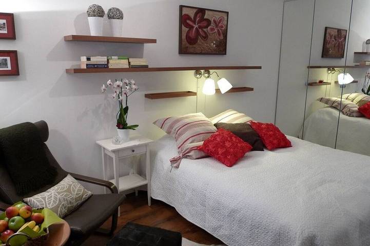 Holiday rental for 2 people, with pool and garden in Vienna