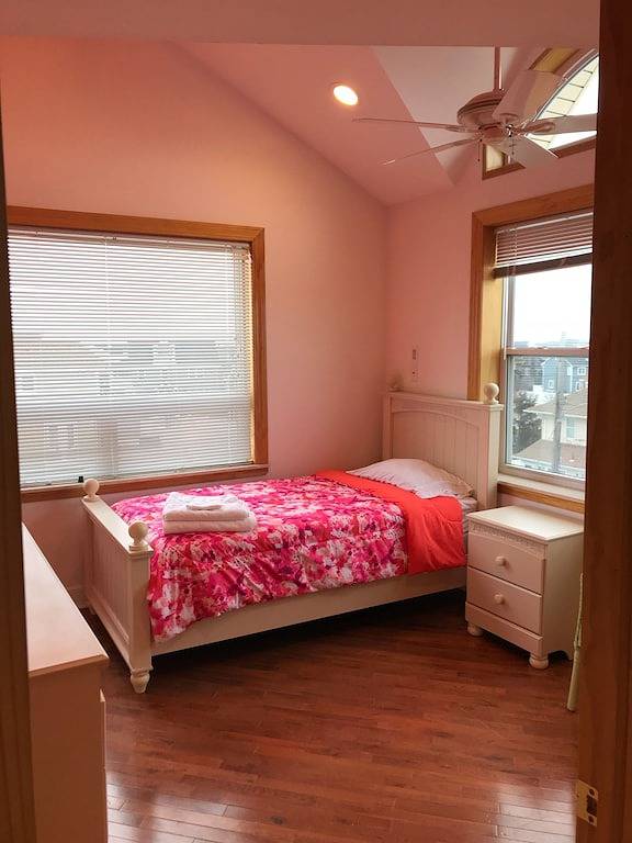 Oceanfront 8 Schlafzimmer - tolle Aussicht! Tonnenweise Platz! in Bay Head, Ocean County