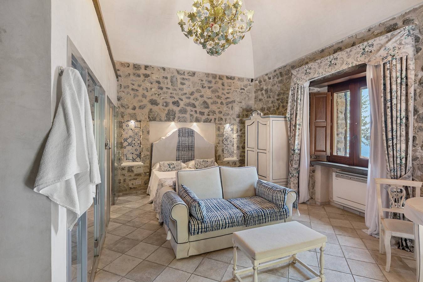 Vakantiehuis 'Romantico Casale Di Lusso Con Spa' met Uitzicht op Zee, Wi-Fi en Airconditioning, foto 11