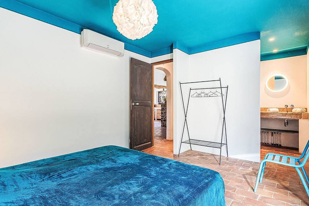 La Bastide Neuve by Interhome in La Môle, Draguignan region