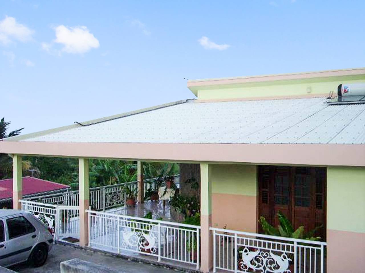 Casa con vistas al mar, Le Robert + Jardín y Terraza in Le Robert, Martinica
