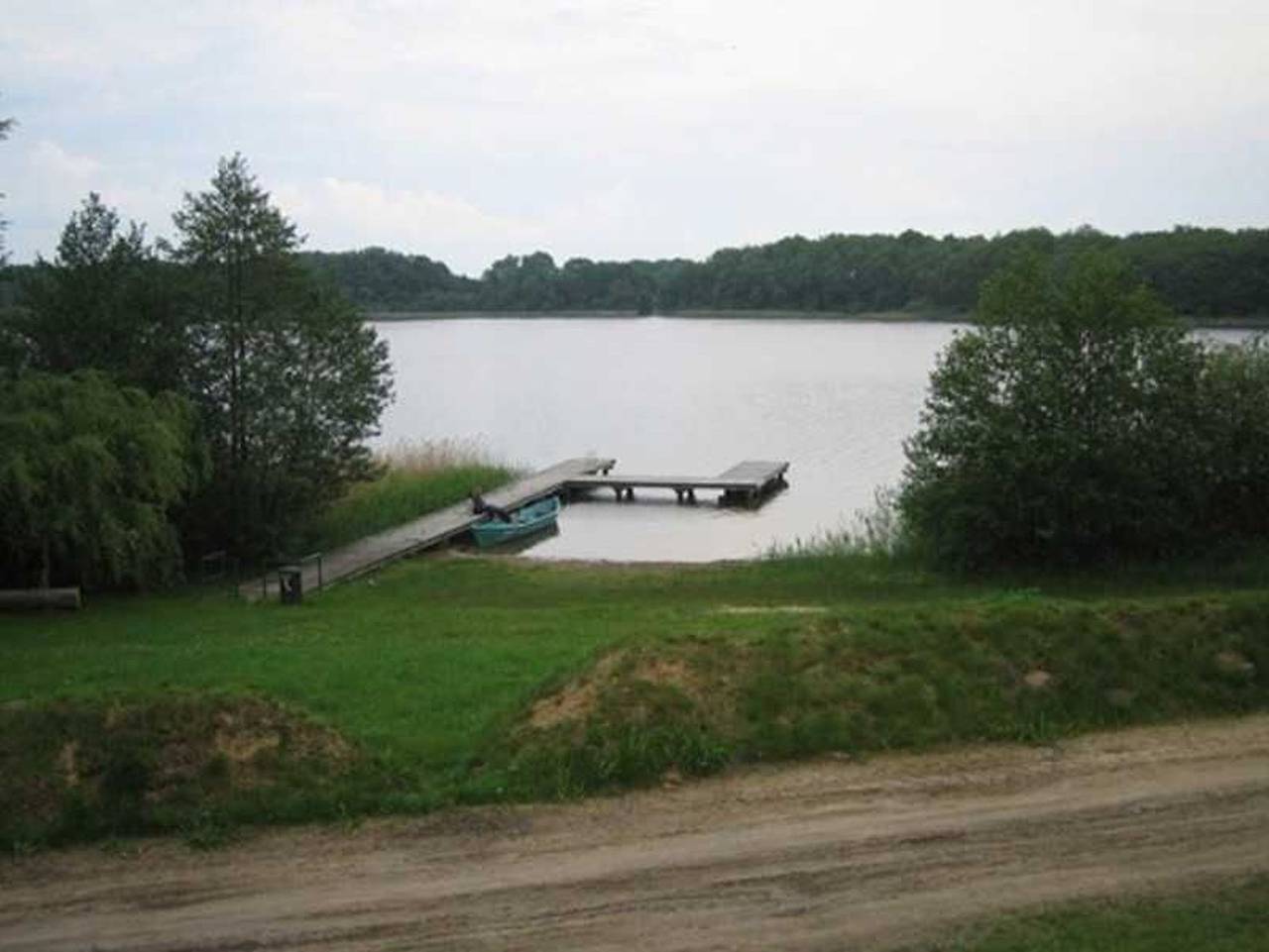 Ganze Ferienwohnung, Ferienwohnung am Kreßinsee - Ferienwohnung 1              2-6 Personen in Walow, Mecklenburgische Seenplatte