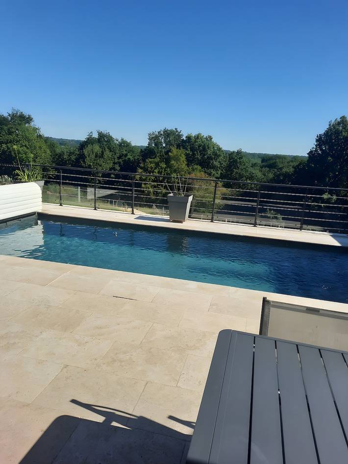 Cottage 'Gîte La Bergerie' con piscina privata, Wi-Fi e aria condizionata in Saint-Geniès, Périgord Noir