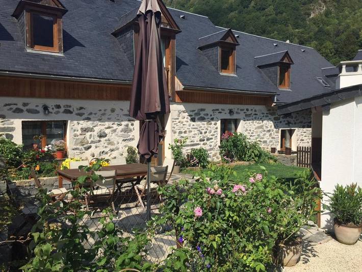 Chambre d’hôte pour 3 personnes, avec Terrasse ainsi que Jardin et Vue à Gèdre