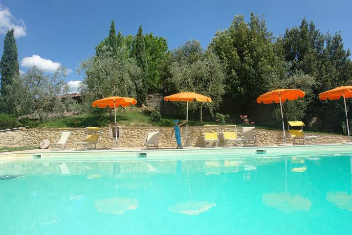 Location de vacances pour 7 personnes, avec piscine et jardin à Poggibonsi - 3