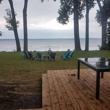 Chalet for 11 Guests in Venise-en-Québec, Quebec, Picture 3