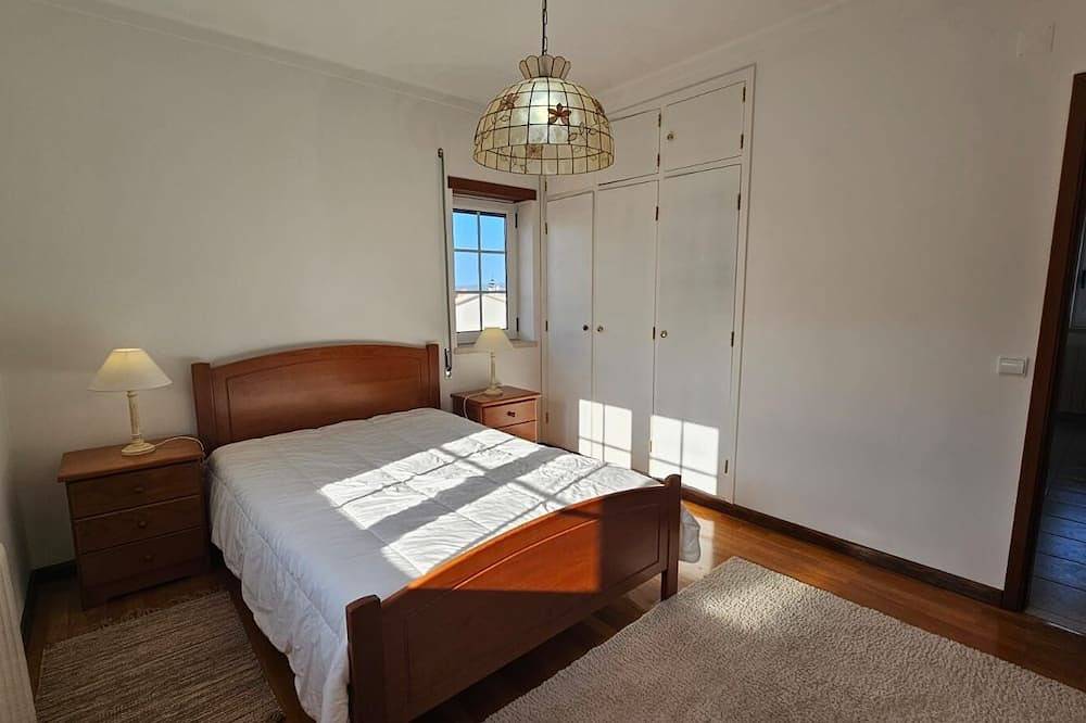 Casa Lu 153289/Al Salir do Porto 4-bedroom villa 10 minutes' walk from the beach in Salir do Porto, Tornada e Salir do Porto