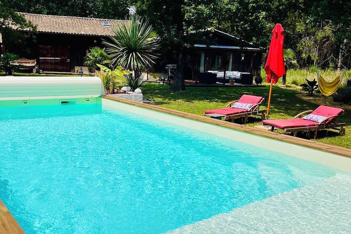 Chambre d’hôte pour 2 personnes, avec Jardin et Piscine à Hourtin