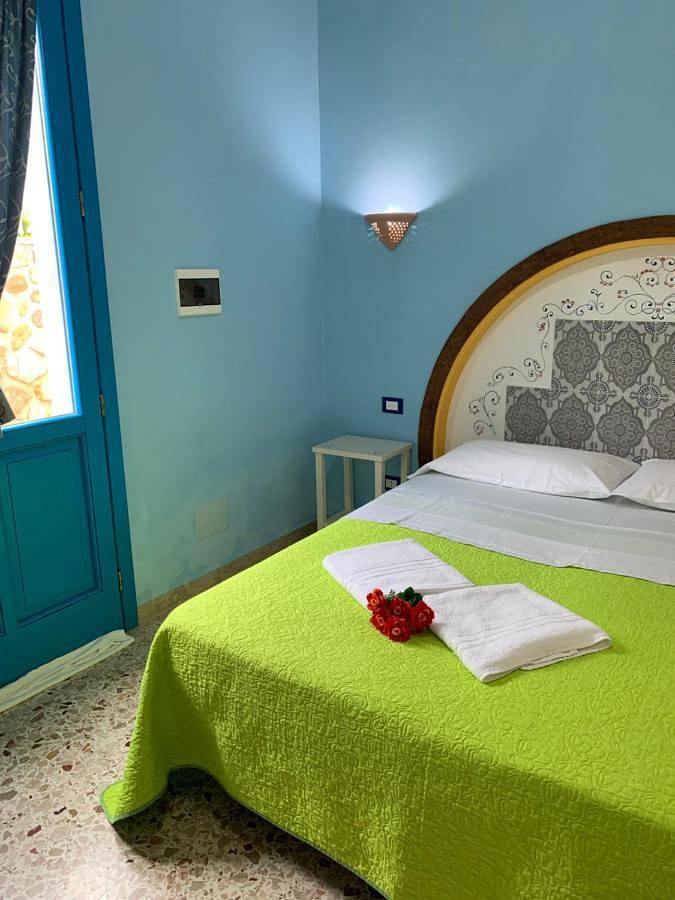 Bed & Breakfast Sole Azzurro in Custonaci, Provincia di Trapani