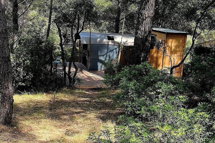 Gîte pour 2 personnes, avec Balcon et Jardin dans Calanque de Port d'Alon