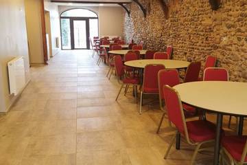 Appartement De Vacances pour 60 Personnes dans Roanne, Région de Roanne, Photo 1