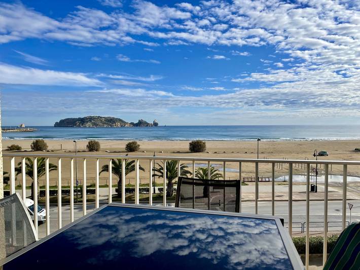 Apartamento de vacaciones para 6 personas, con terraza y piscina - 1