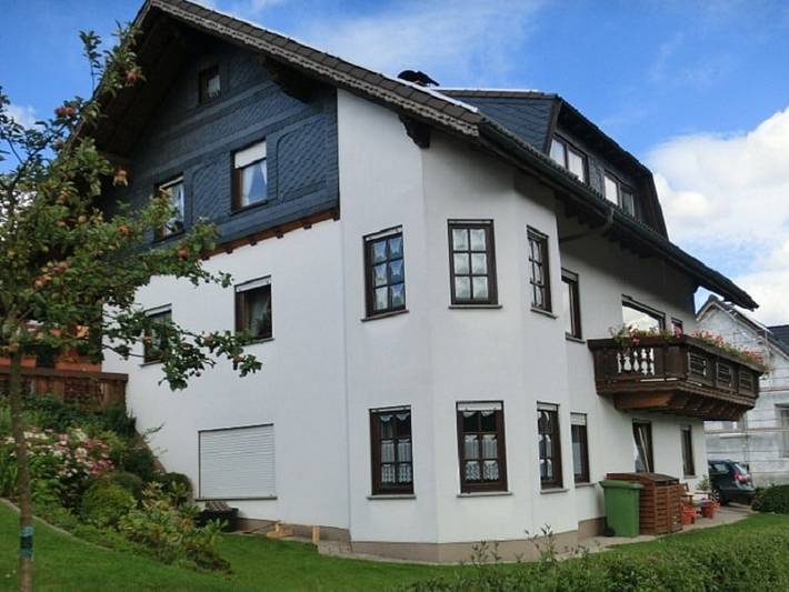 Ferienwohnung für 4 Personen, mit Balkon/Terrasse und Garten in Züschen
