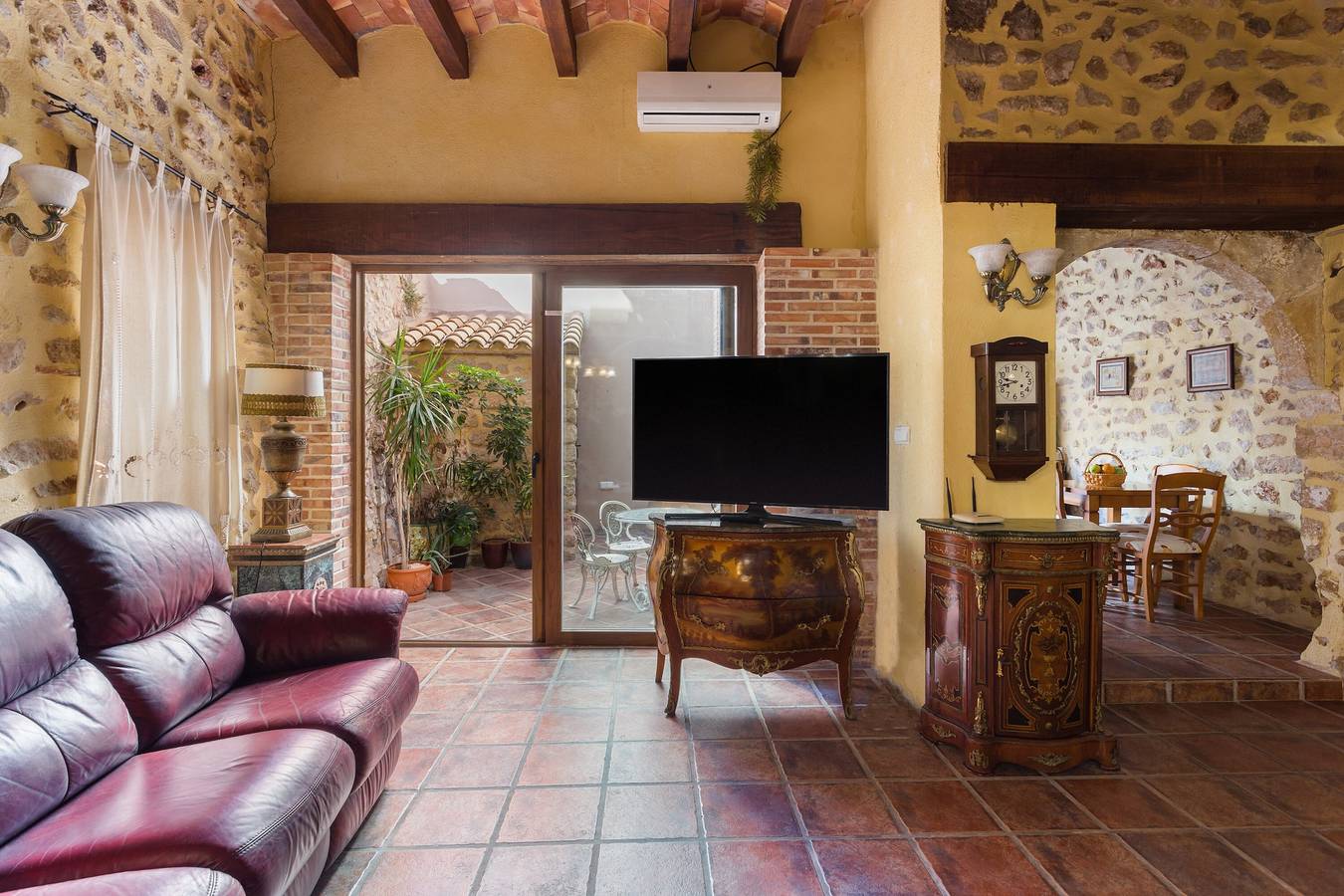 Ferienhaus 'Siglo 16 Denia' mit privater Terrasse, Wlan und Klimaanlage in Dénia Altstadt, Dénia