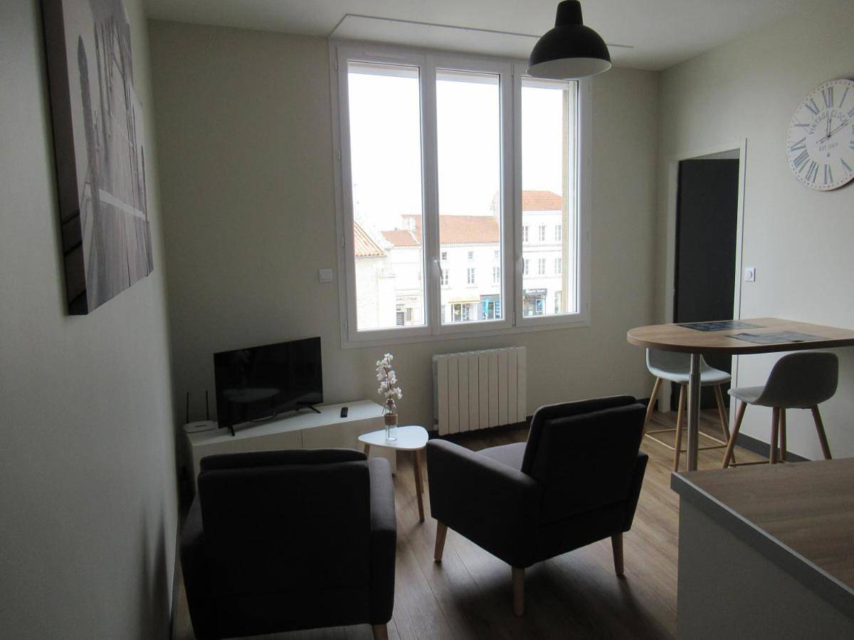 Appartement entier, One-Bedroom Apartment in Saujon, Côte de Beauté